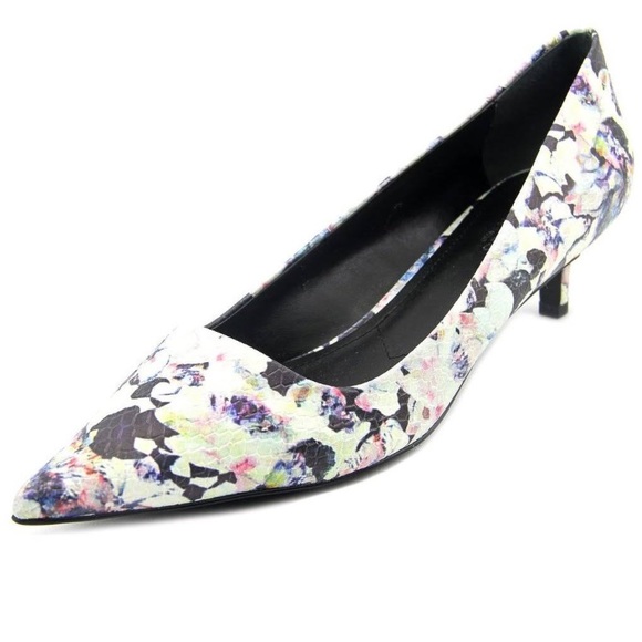 Charles David Kitten Heel - Picture 3 of 6